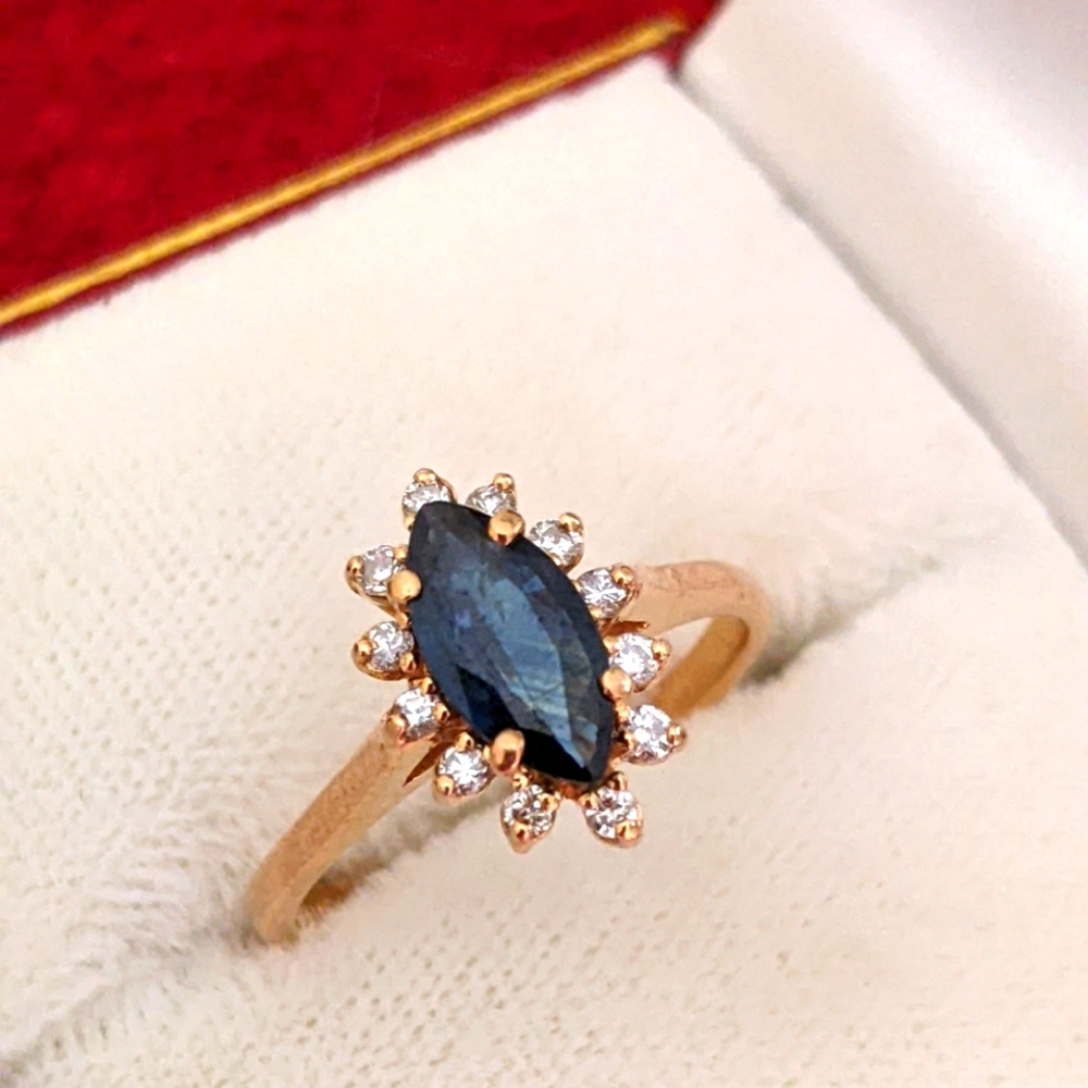 14K💛 GOLD DIAMONDS & MARQUIS CUT SAPPHIRE RING